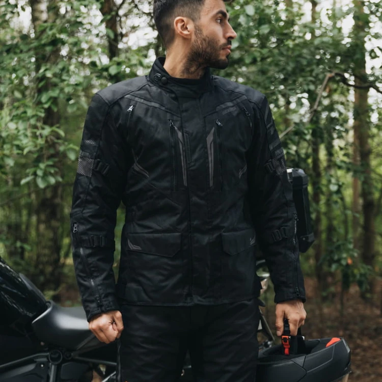 tour4.jpg