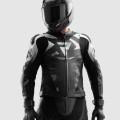 kurtka-skorzana-rebelhorn-inferno-black-white-na-modelu