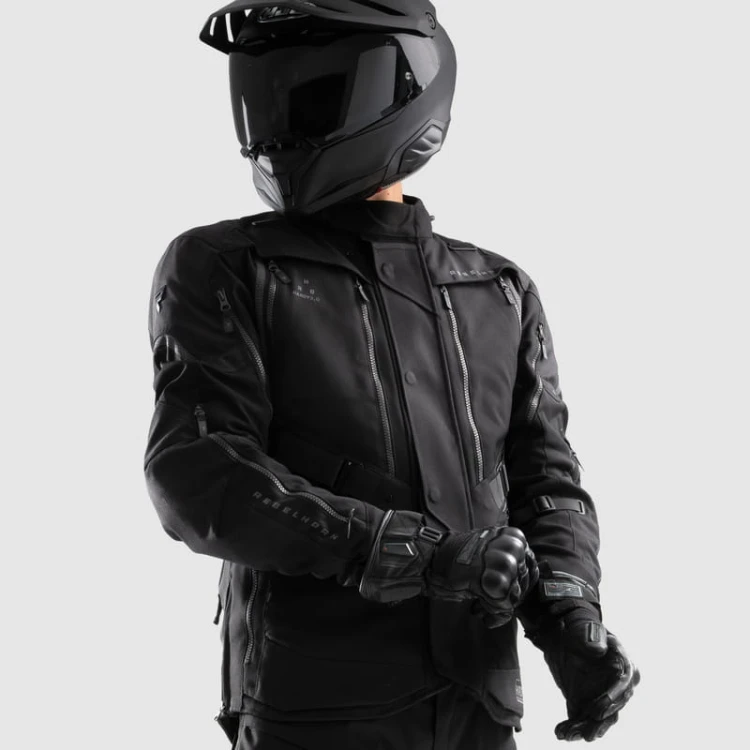kurtka-rebelhorn-hardy-3-black-model-przod