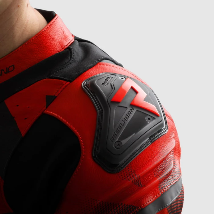 rebelhorn-inferno-black-red-slider