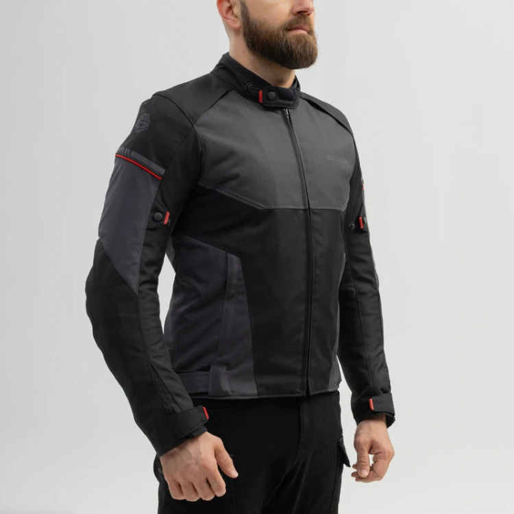 kurtka-tekstylna-broger-grid-black-dark-grey-red-model