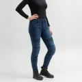 jeansy-damskie-broger-aura-washed-blue-modelka-przod