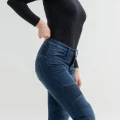 jeansy-damskie-broger-aura-washed-blue-modelka-bok